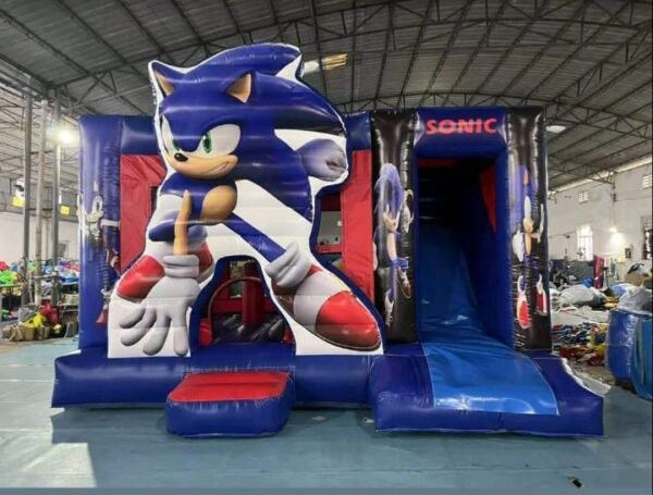 Bouncing Castles (Medium, Giant with Slides) - Image 8